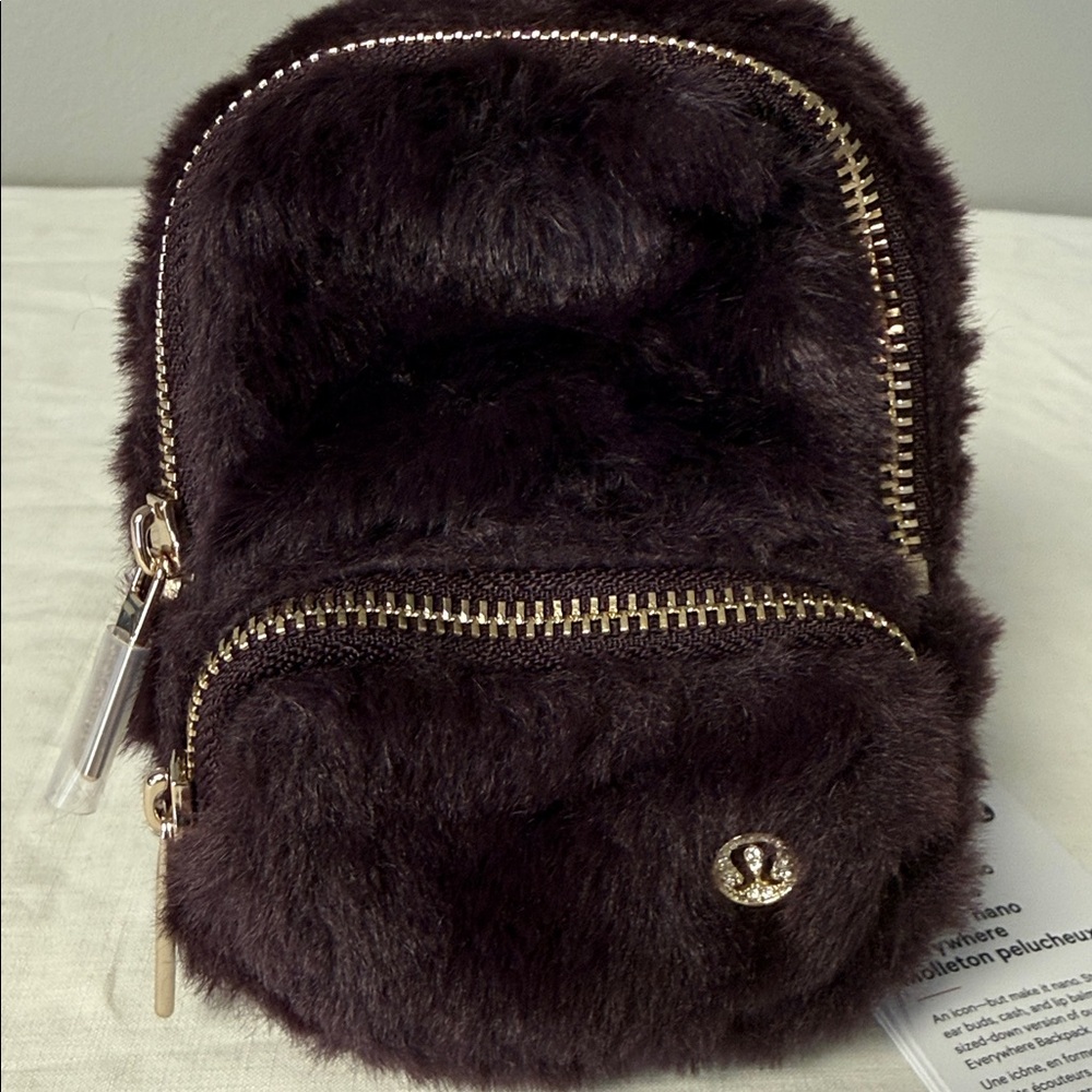Lululemon Everywhere Nano Backpack Plush Fleece NWT Mini Clip Bag - Picture 2 of 7